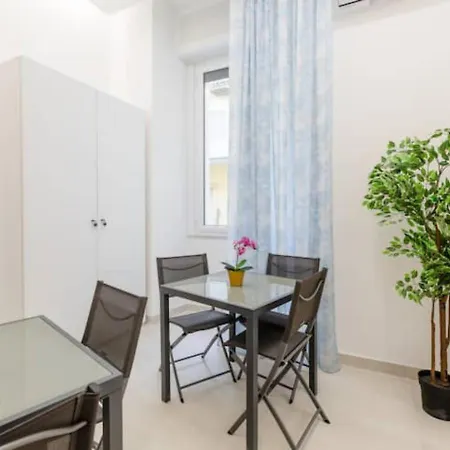 Luxury 4* נאפולי